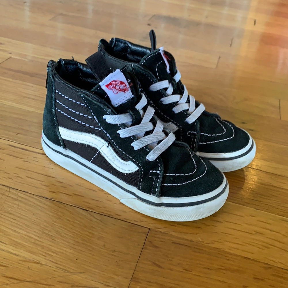 Vans || Sk8-Hi Zip